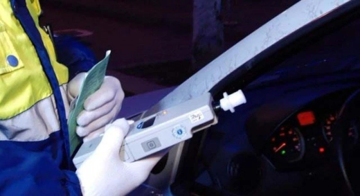 Bărbat din Buteni, prins cu alcoolemie record la volan