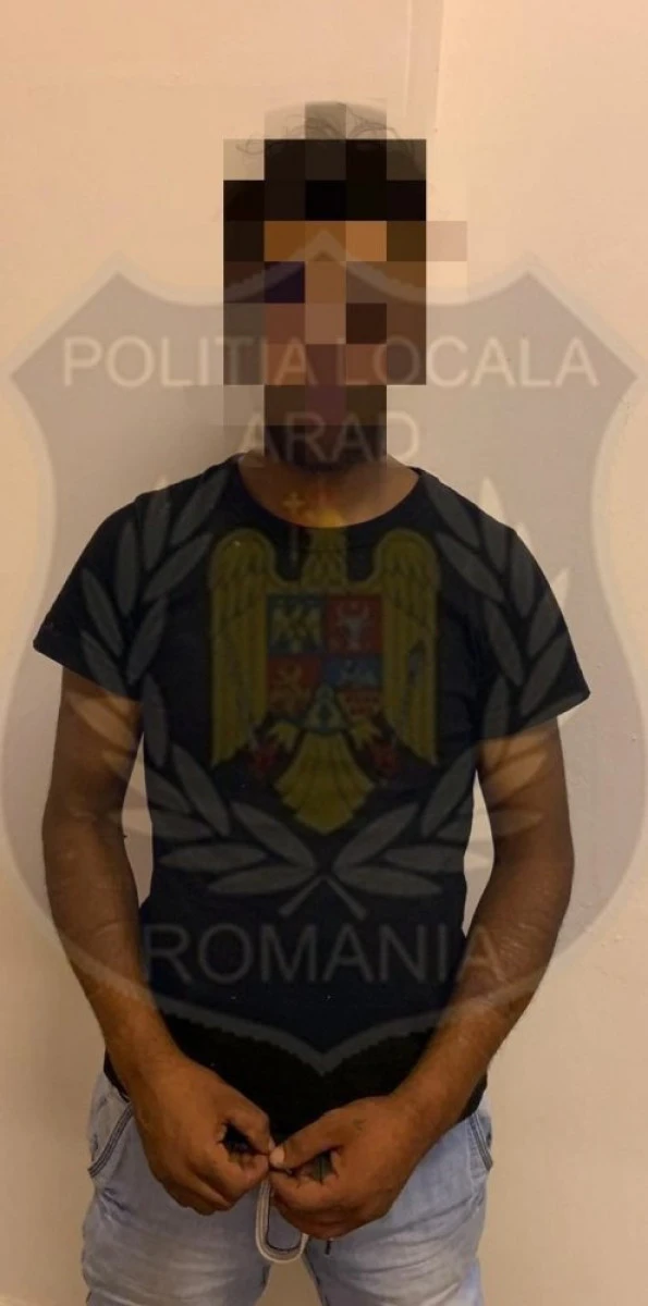 Bărbat recalcitrant, încătuşat în zona Gării CFR