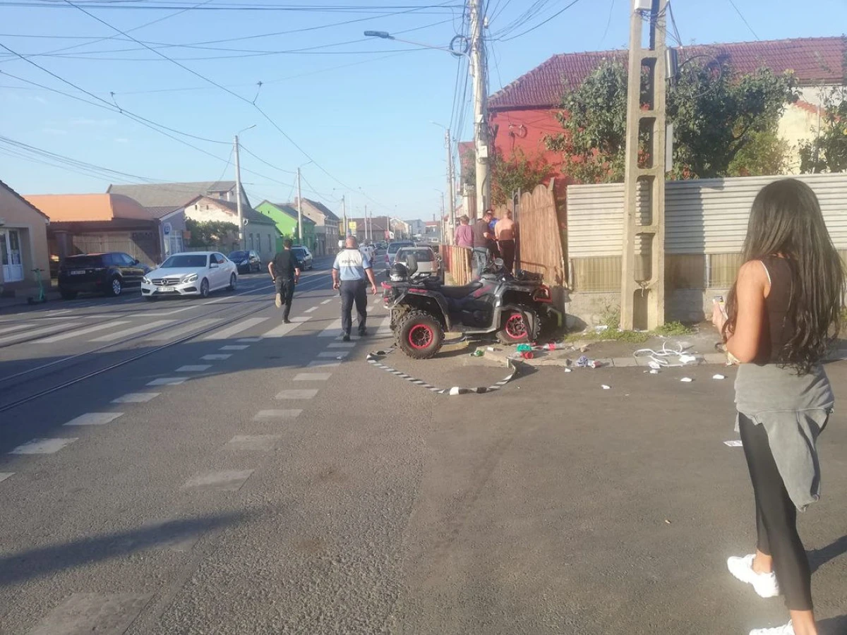 Bărbatul care a lovit cu mopedul un copil de trei ani și pe mama sa, s-a predat după o oră și jumătate
