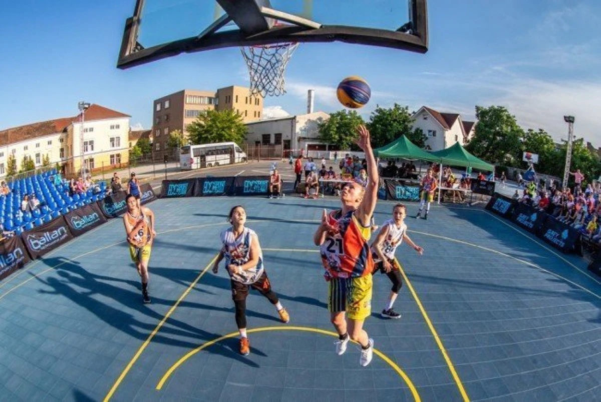 Baschetbalistele au urcat pe podium la Sibiu Streetball