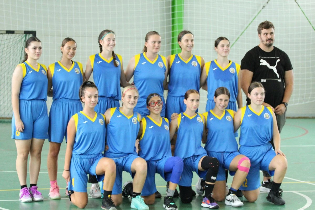 Baschetbalistele Gloriei Arad au o primă victorie, în Campionatul Național U15