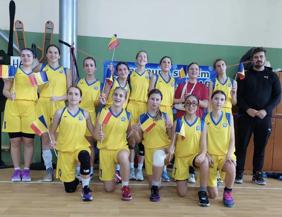 Baschetbalistele Gloriei se îndreaptă spre turneul final U15, iar luptătorii au luat medalii