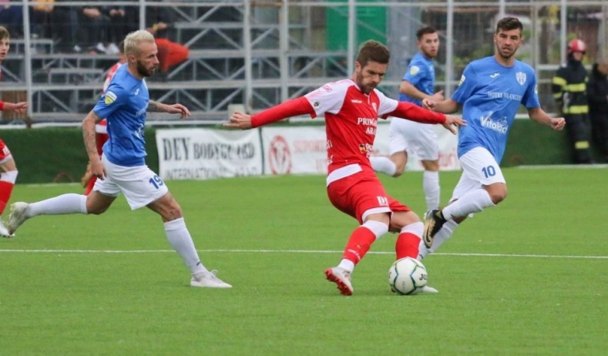„Bătrâna Doamnă” se desparte de brazilianul Diego Lorenzi