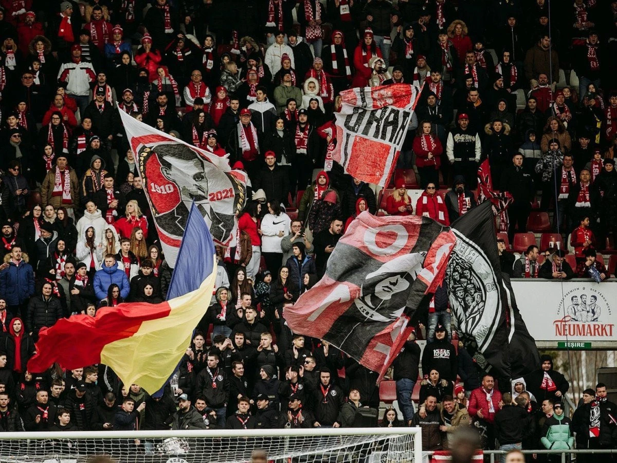 ”Bătrâna Doamnă” va avea galerie pe Cluj Arena! Fanii arădeni fac deplasarea cu autocarele