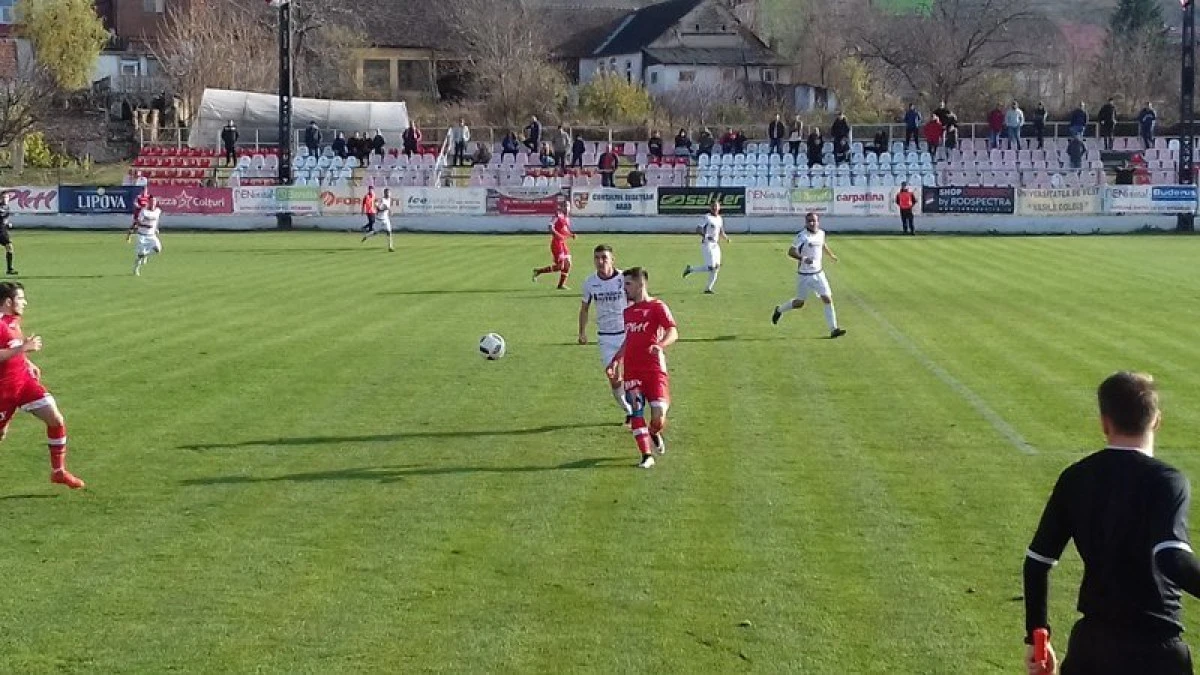 Bătuţi cu om în plus, aproape tot meciul: UTA - FC Argeş 0-1!