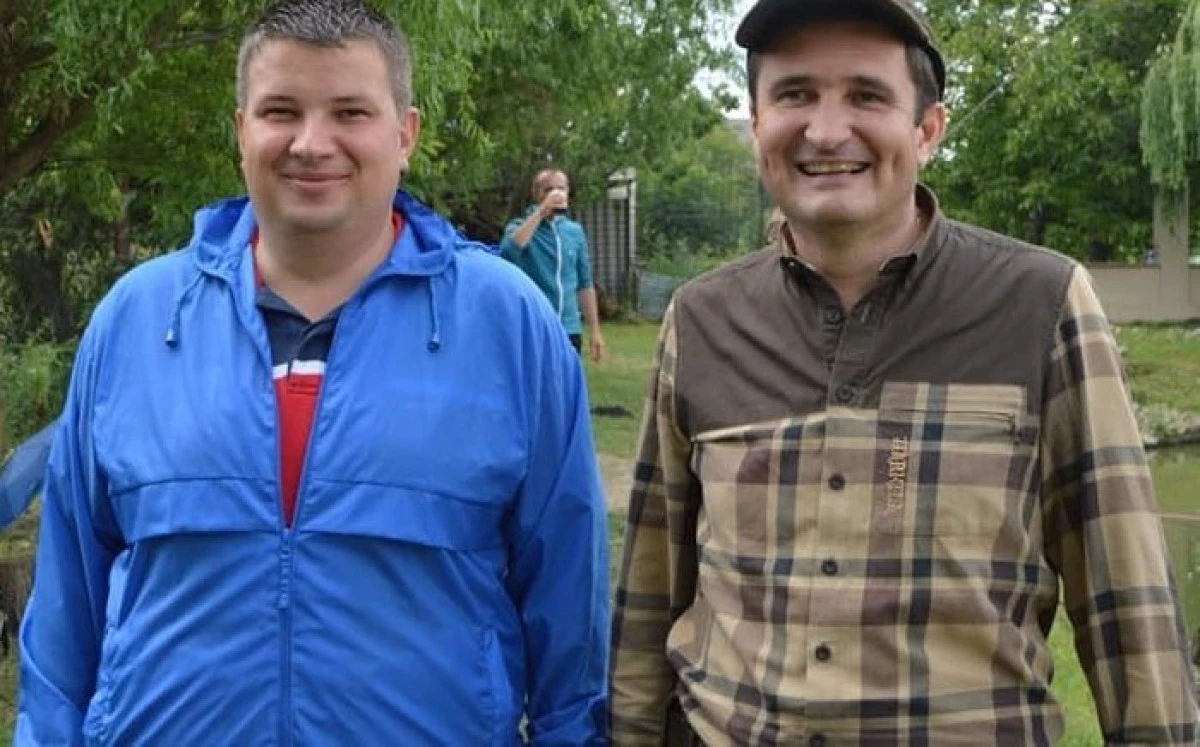 Bibi inventează noi taxe, ca să poată plăti salariile zecilor de noi angajați din ultimii doi ani
