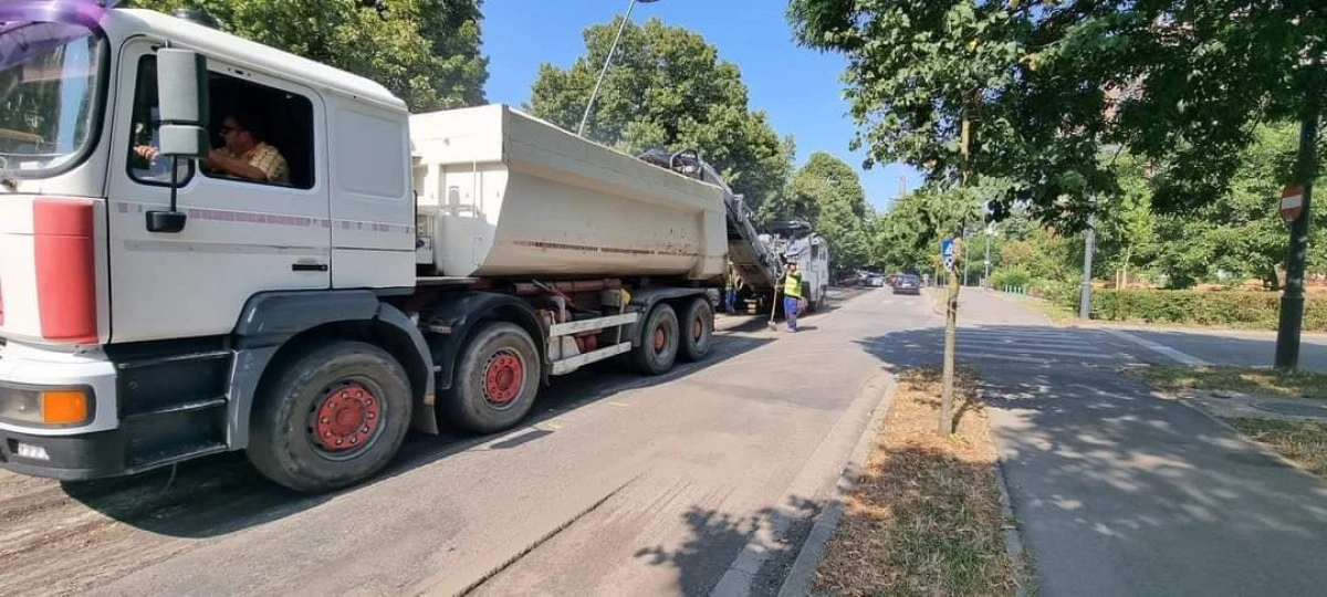 Bibi și ai lui, cascadorii râsului. Strada Praporgescu rămâne închisă