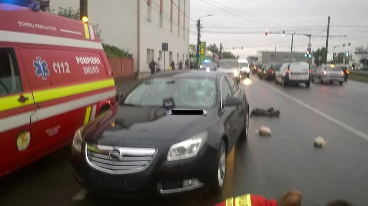 BICICLIST, ACCIDENTAT GRAV ÎN INTERSECȚIA STRĂZII PĂDURII CU DOROBANȚILOR
