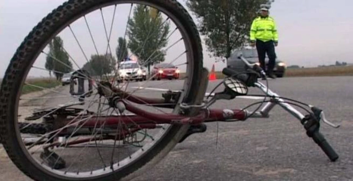 Biciclist lovit în Pâncota de un autoturism - șoferul a fugit de la locul faptei
