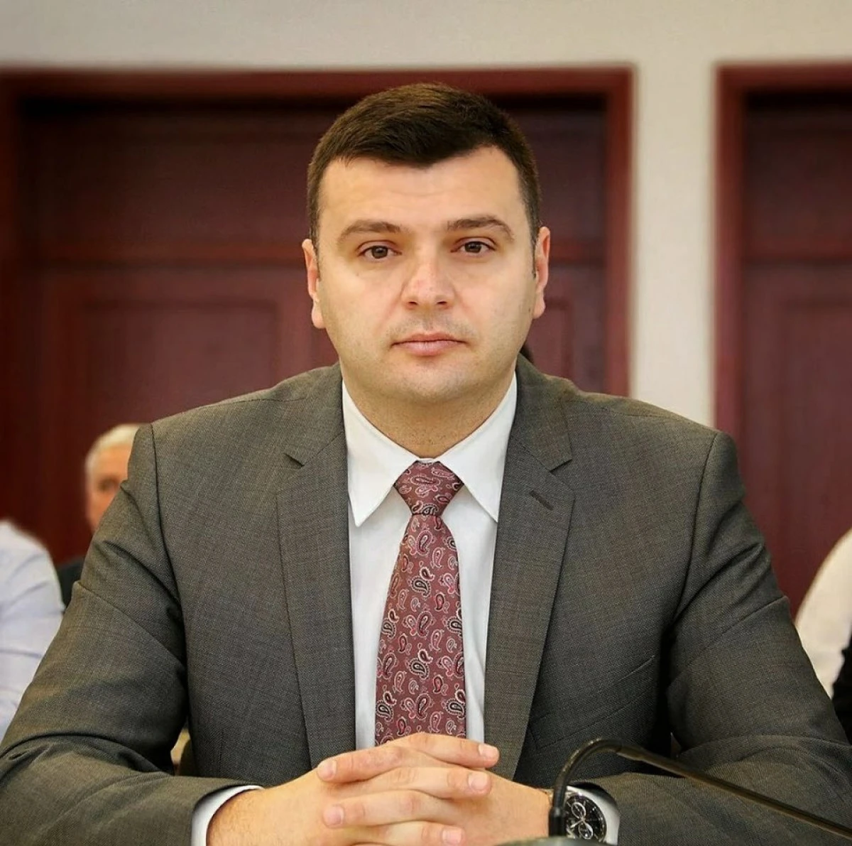 Bîlcea cere instituţiilor să ia măsuri pentru remedierea defecţiunilor la reţeaua electrică