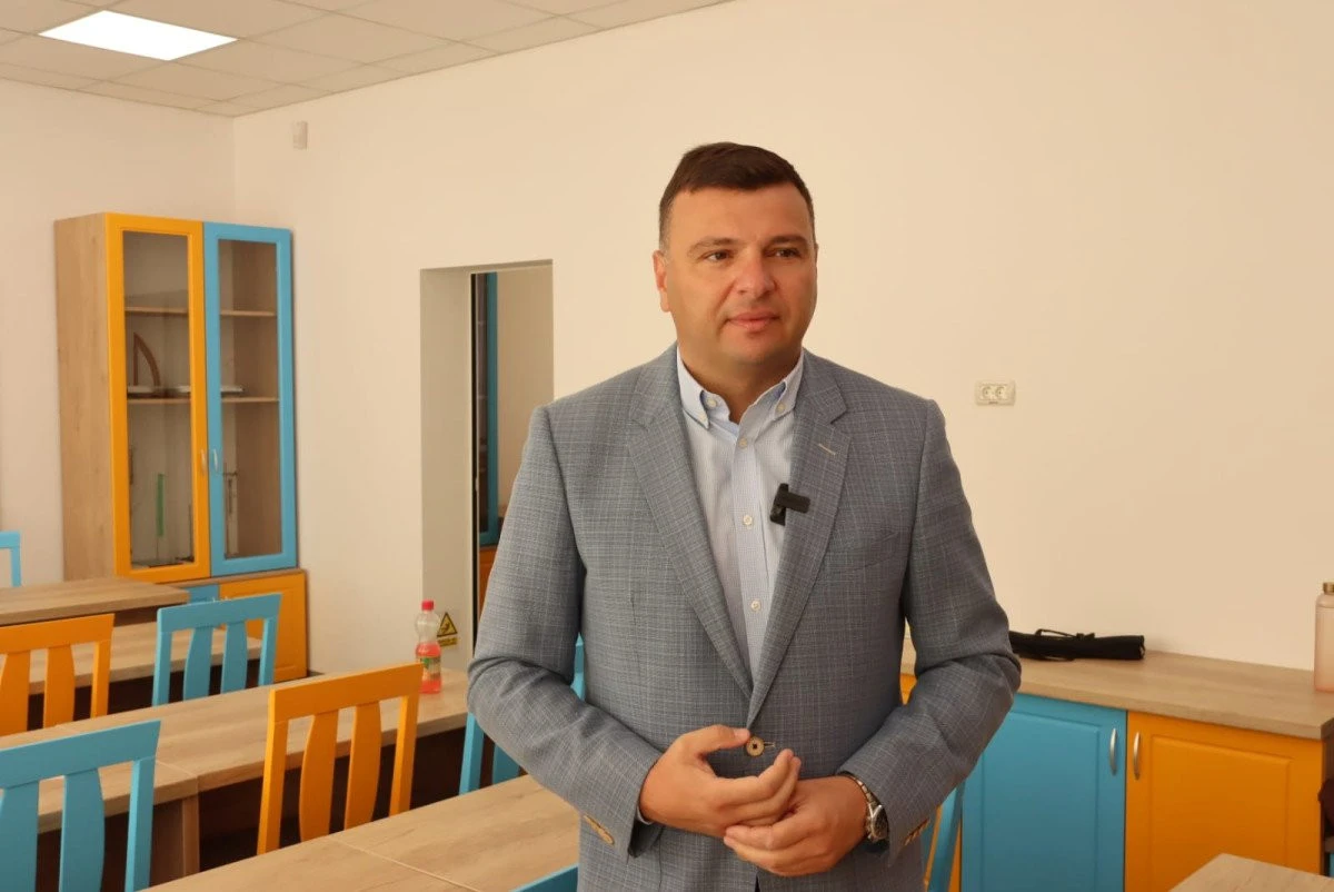Bîlcea: Profesorii primesc primele de carieră didactică și profesională!
