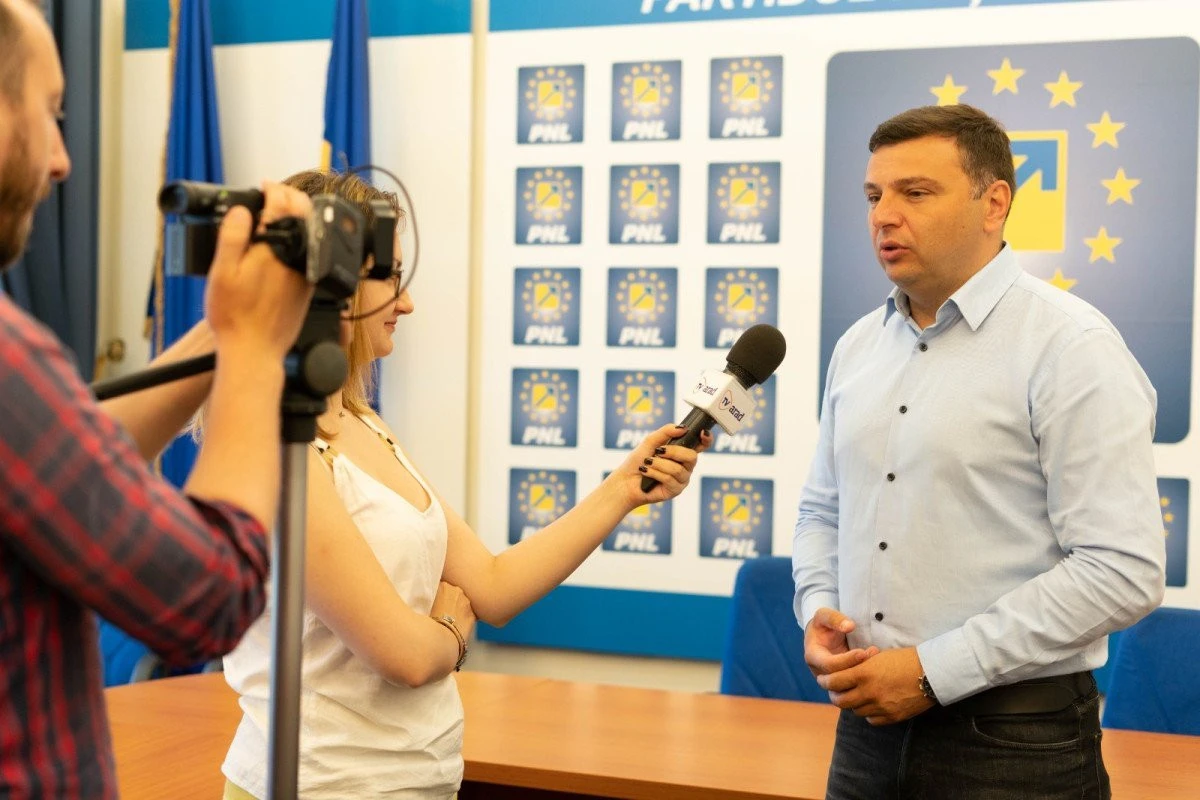 Bîlcea: Șagu și Dezna au semnat contracte pentru modernizarea drumurilor!