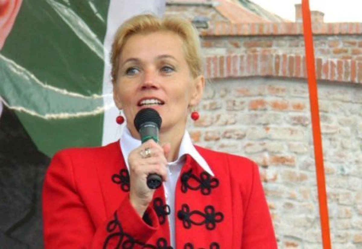 BIRO ROZALIA ESTE PROPUSA DE UDMR PENTRU MINISTRU AL CULTURII SI VICEPREMIER
