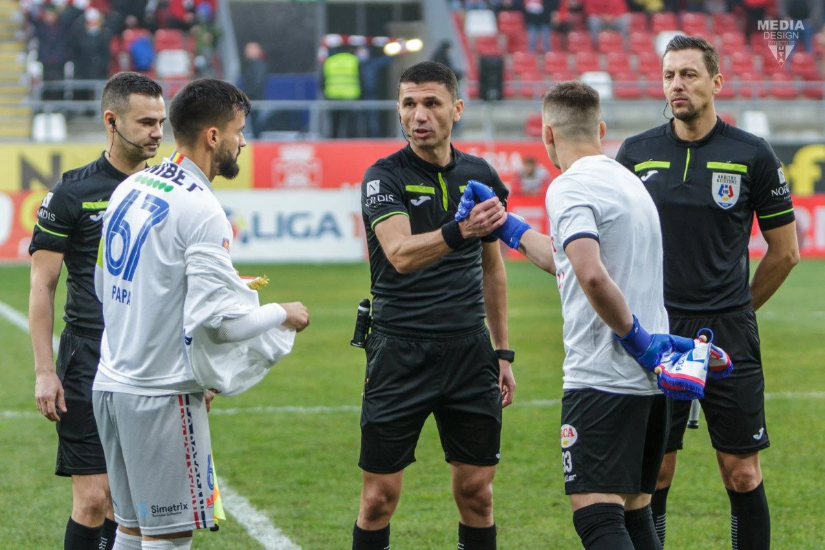 Bîrsan a iertat-o pe UTA de un penalty cu eliminare, în meciul cu Botoşani!