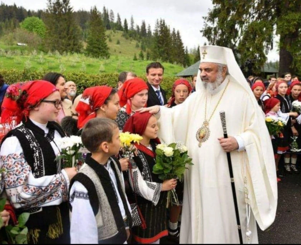 Biserica Ortodoxă Română aniversează 12 de ani de la întronizarea ca Patriarh a Preafericitului Părinte Daniel