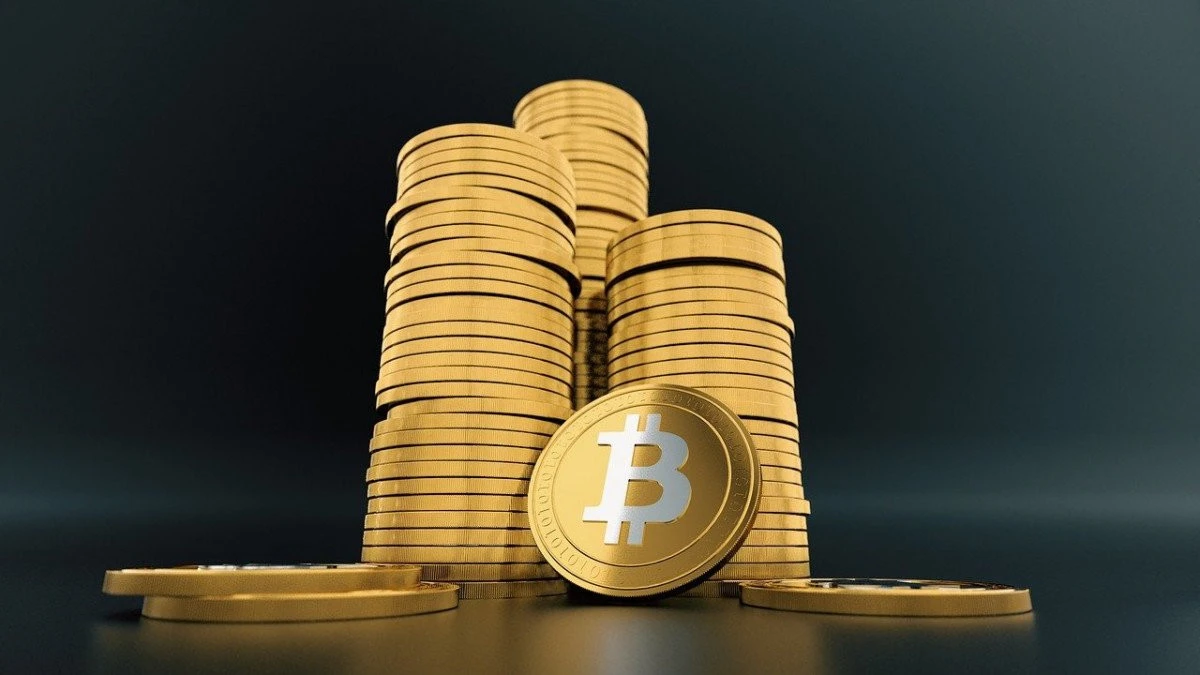 Bitcoin a depășit 64.000 de dolari în cursul zilei de luni