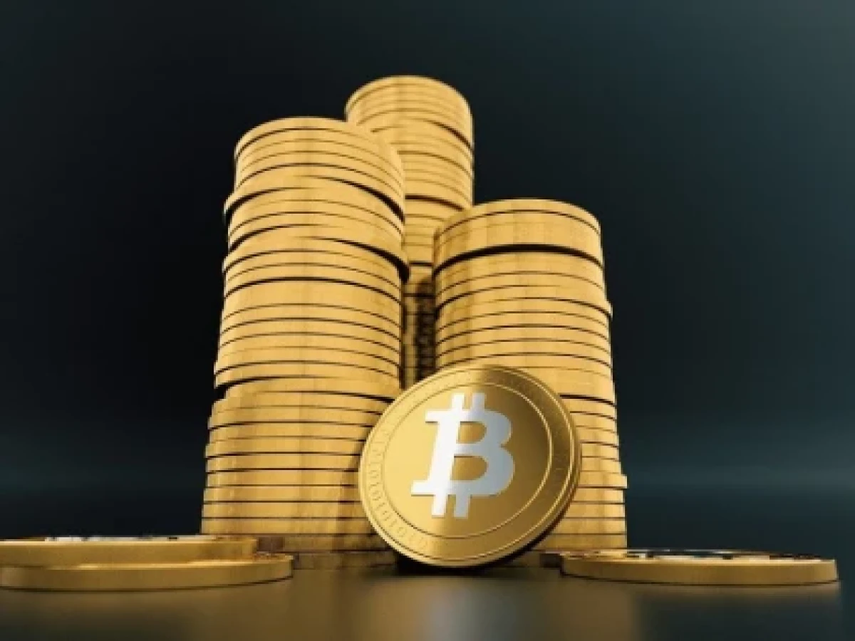 Bitcoin, aproape de pragul valoric de 80.000 de dolari