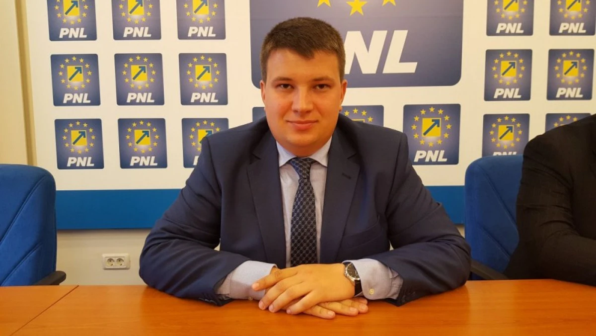Bogdan Boca (PNL): „Stoenescu a votat împotriva burselor pentru elevii arădeni”