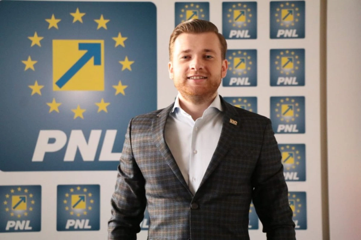 Bogdan Faur: „Tinerii reprezentaţi de vloggerul Selly trebuie luaţi în seamă!”
