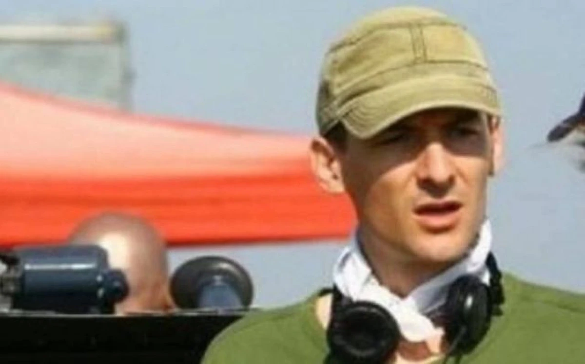 BOGDAN MIRICĂ, PREMIUL CRITICILOR DE FILM PENTRU ”CÂINI”