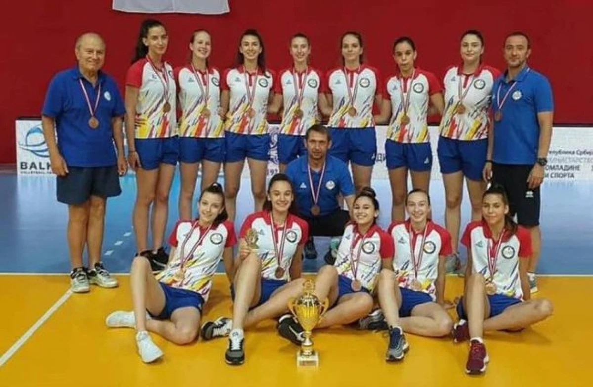 Bronz balcanic cu naţionala pentru trei voleibaliste nădlăcane