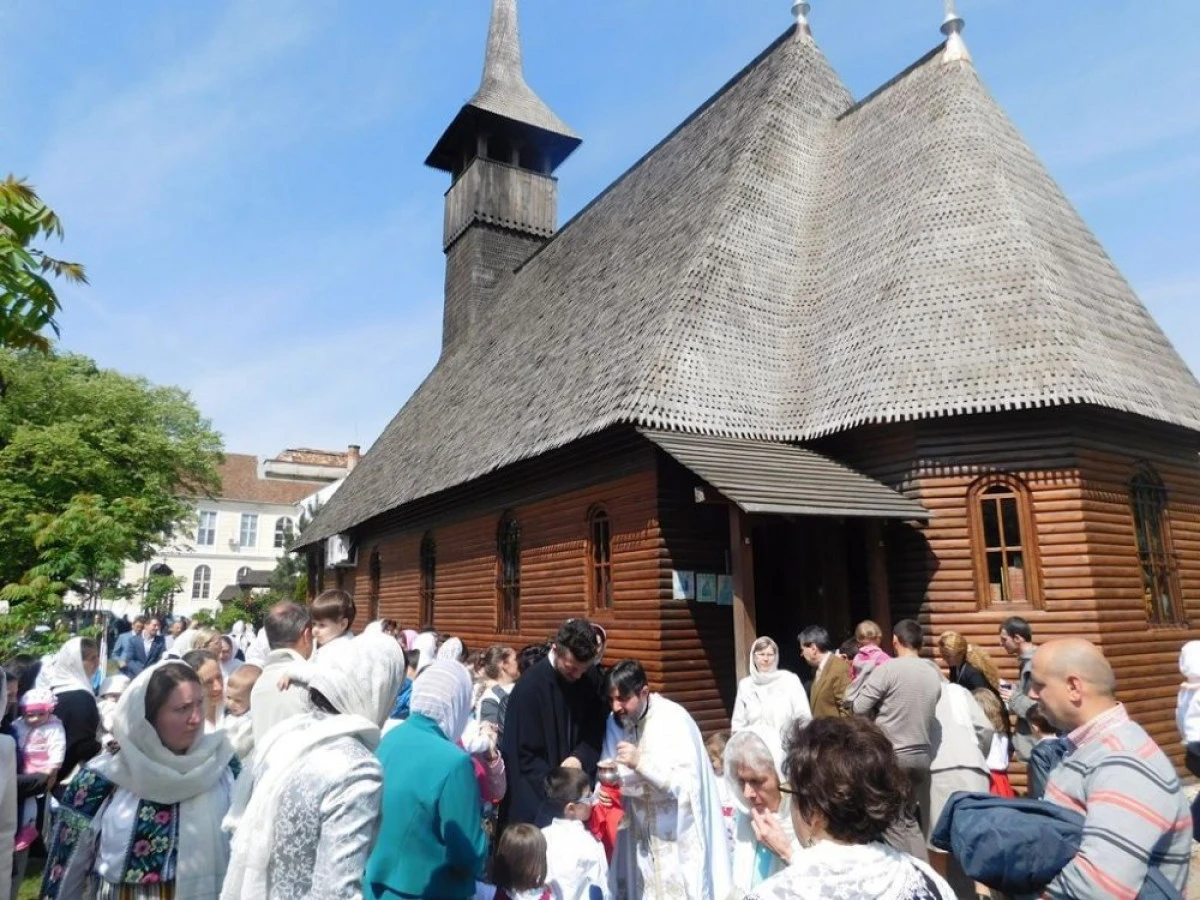 BUCURIA ÎNVIERII PENTRU COPIII ARĂDENI