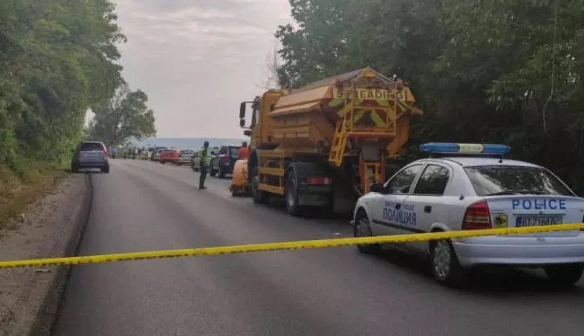 Bulgaria: 12 pasageri internaţi după un accident în care a fost implicat un autocar