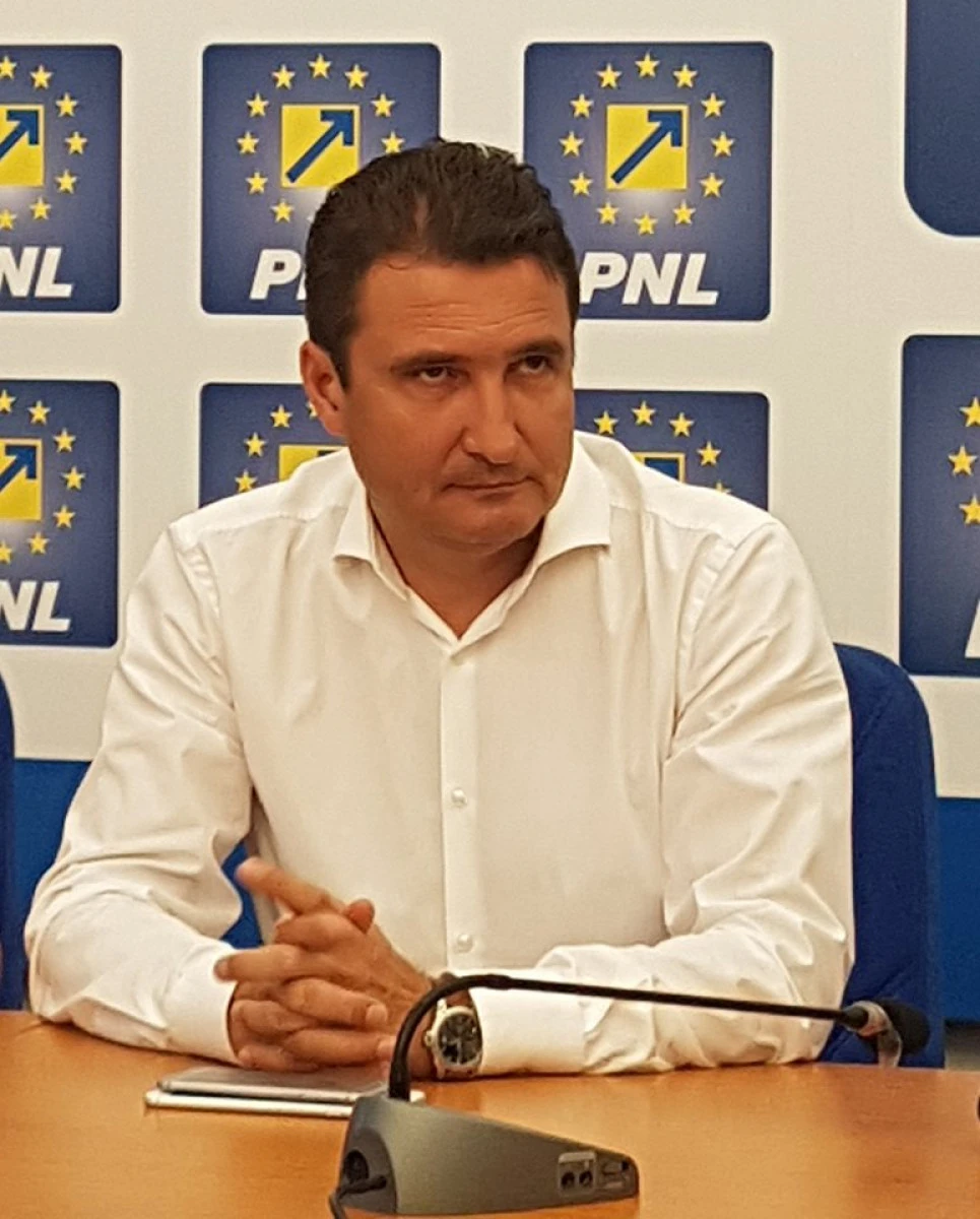 Călin Bibarț: ”Prefectul și consilierii PSD să îți asume pierderea procesului privind salubrizarea!”