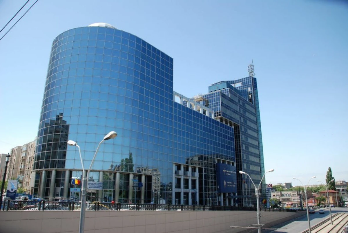 CAMERA DE COMERT BUCURESTI SI CONDUCEREA INSTITUTIEI, TRIMISI IN JUDECATA PENTRU CORUPTIE
