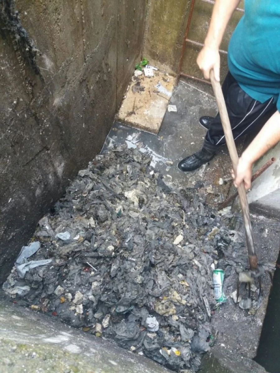 Canalizarea Aradului, blocată de scutece, chiloți și șervețele umede