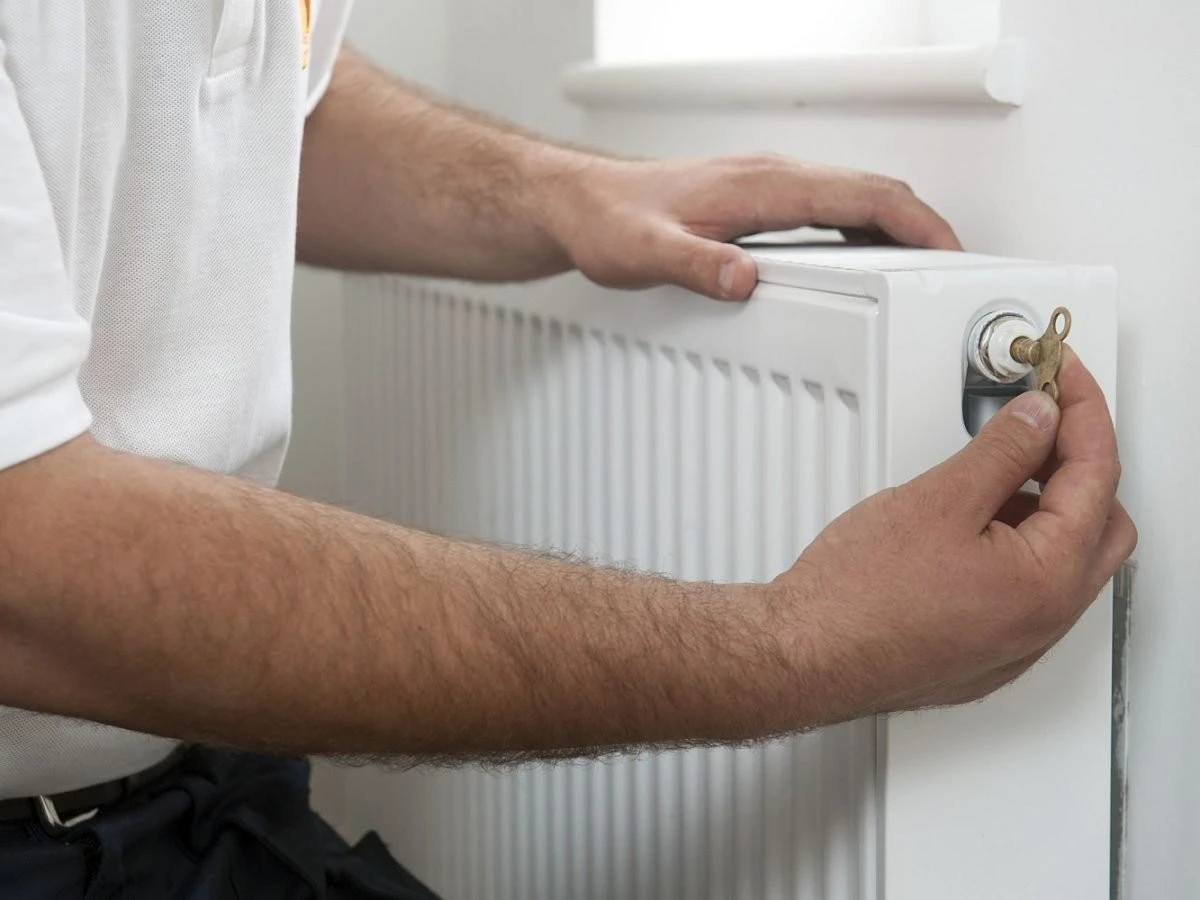 Când lucrurile se fac „la timpul lor“: arădenii rămân fără apă caldă şi căldură