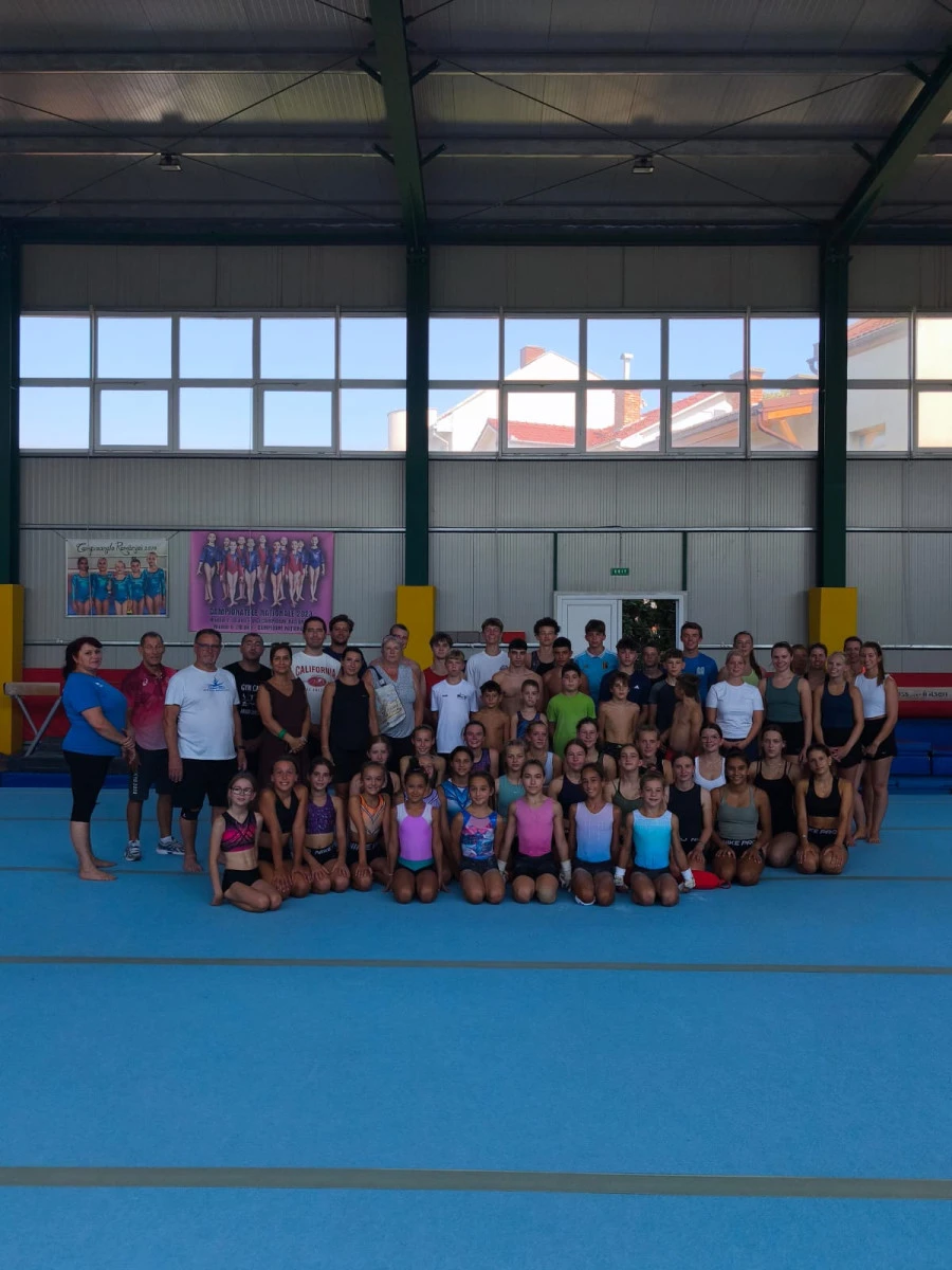 Cantonament internațional de gimnastică la sala „Emilia Eberle”