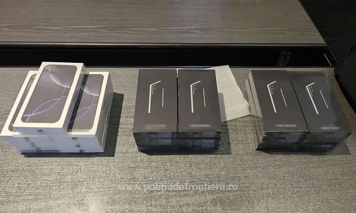 Captură de jumătate de milion la Nădlac! Polițiștii de frontieră au dat peste haine de firmă și telefoane „de lux”, toate contrafăcute
