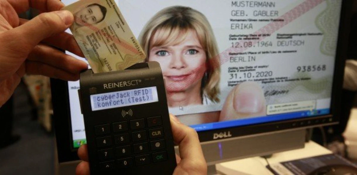 Cardul de sănătate va fi înlocuit de noul buletin electronic