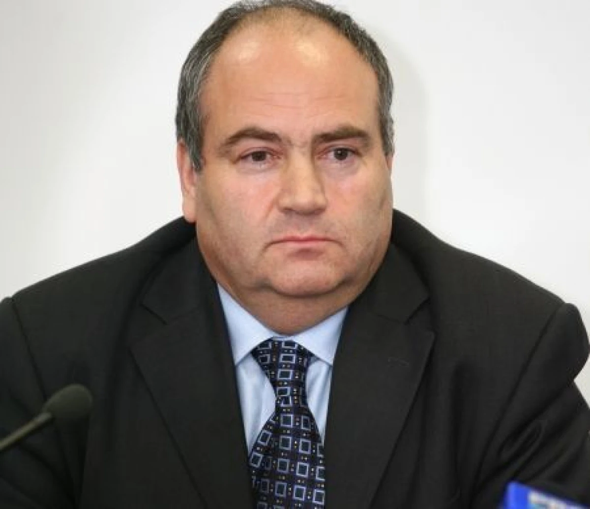 CARDURILE DE SANATATE AU AJUNS LA ANTIFRAUDA