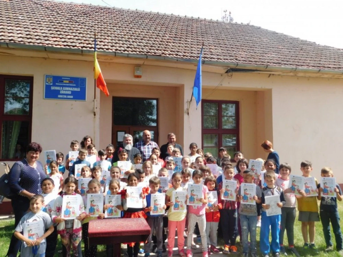 Cărți de colorat pentru elevii școlii din Zărand