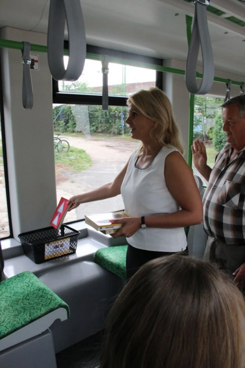 CĂRŢI FĂRĂ NUMĂR DE LA CJA, PENTRU CĂLĂTORII CU TRAMVAIUL