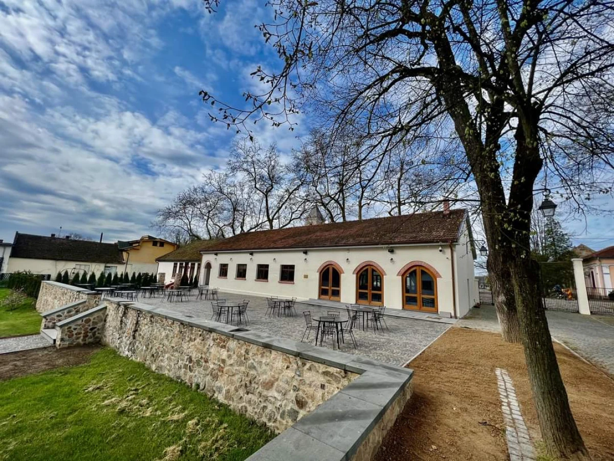Casa Ceaiului de pe Domeniul Regal Săvârșin se deschide pentru public