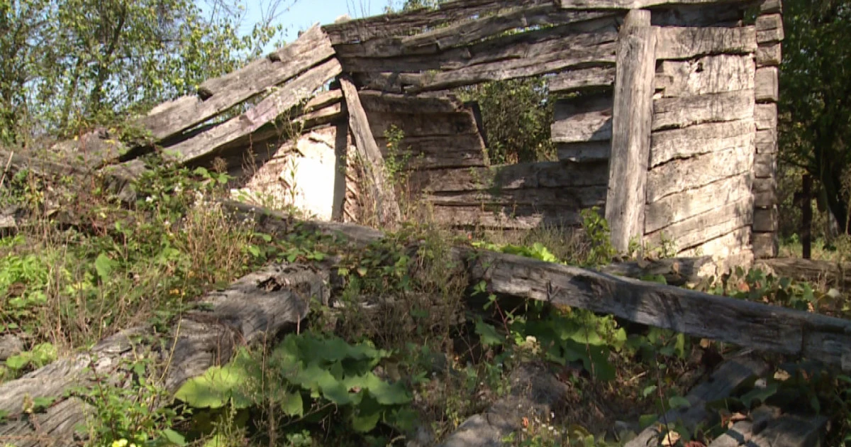Casa în care s-a născut Constantin Brâncuşi s-a prăbuşit