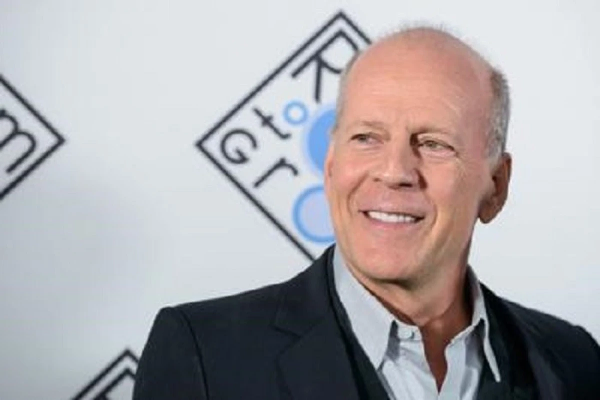 Cât a obținut Bruce Willis pe vila din Idaho