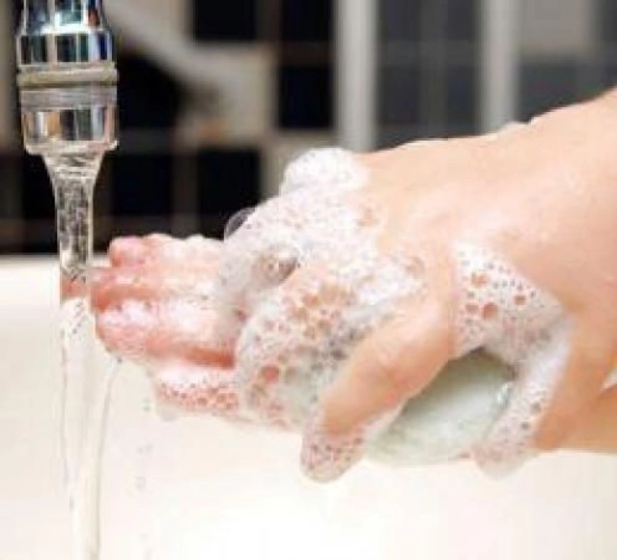 CAT DE CURATE SUNT MAINILE TALE DUPA TE CE TE-AI SPALAT CU SAPUN? REZULTATELE UNUI EXPERIMENT STIINTIFIC