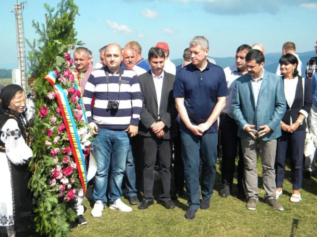CATALIN PREDOIU SI NICOLAE IOTCU AU PARTICIPAT LA SARBATOAREA DE PE MUNTELE GAINA