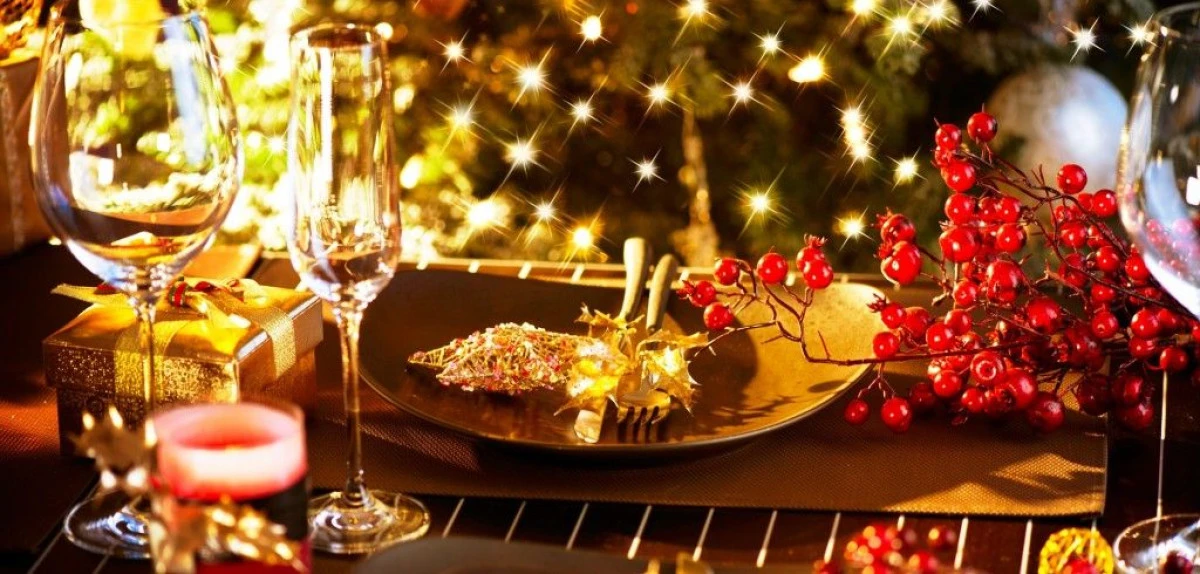 Câteva ponturi pentru o masă de Revelion cu adevărat spectaculoasă