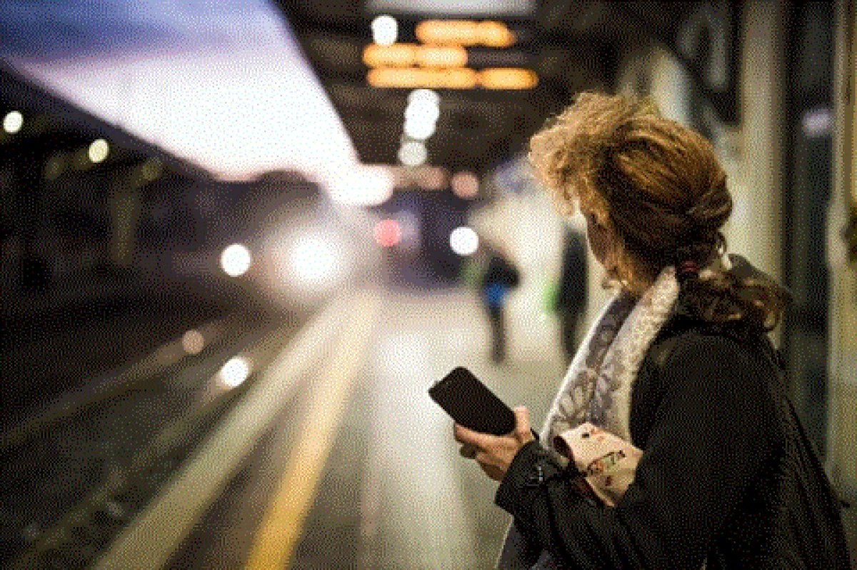 Caz șocant în tren: Tânără agresată sexual de un controlor