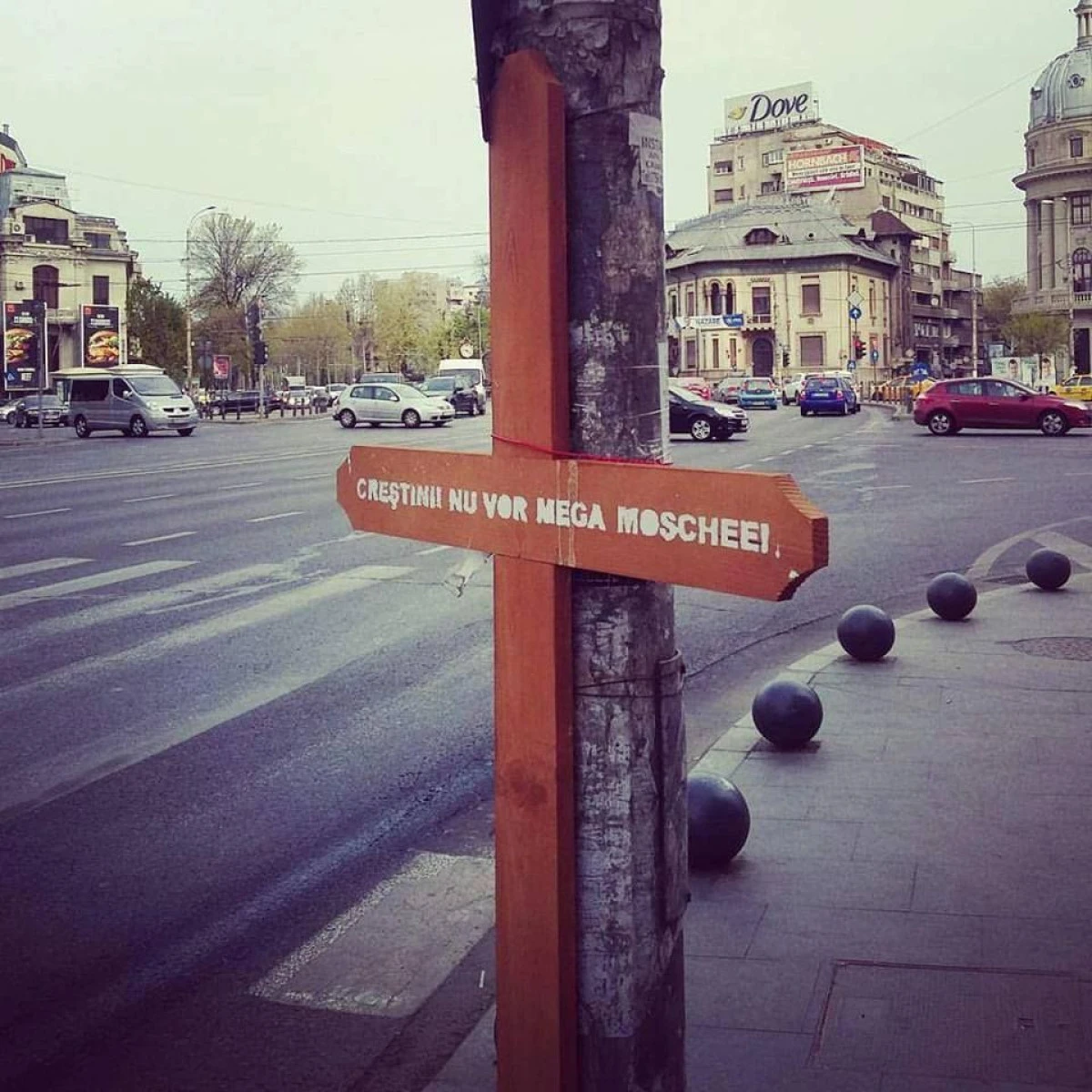 CAZUL CRUCILOR ANTI-MOSCHEE, CERCETAT LA PARCHET