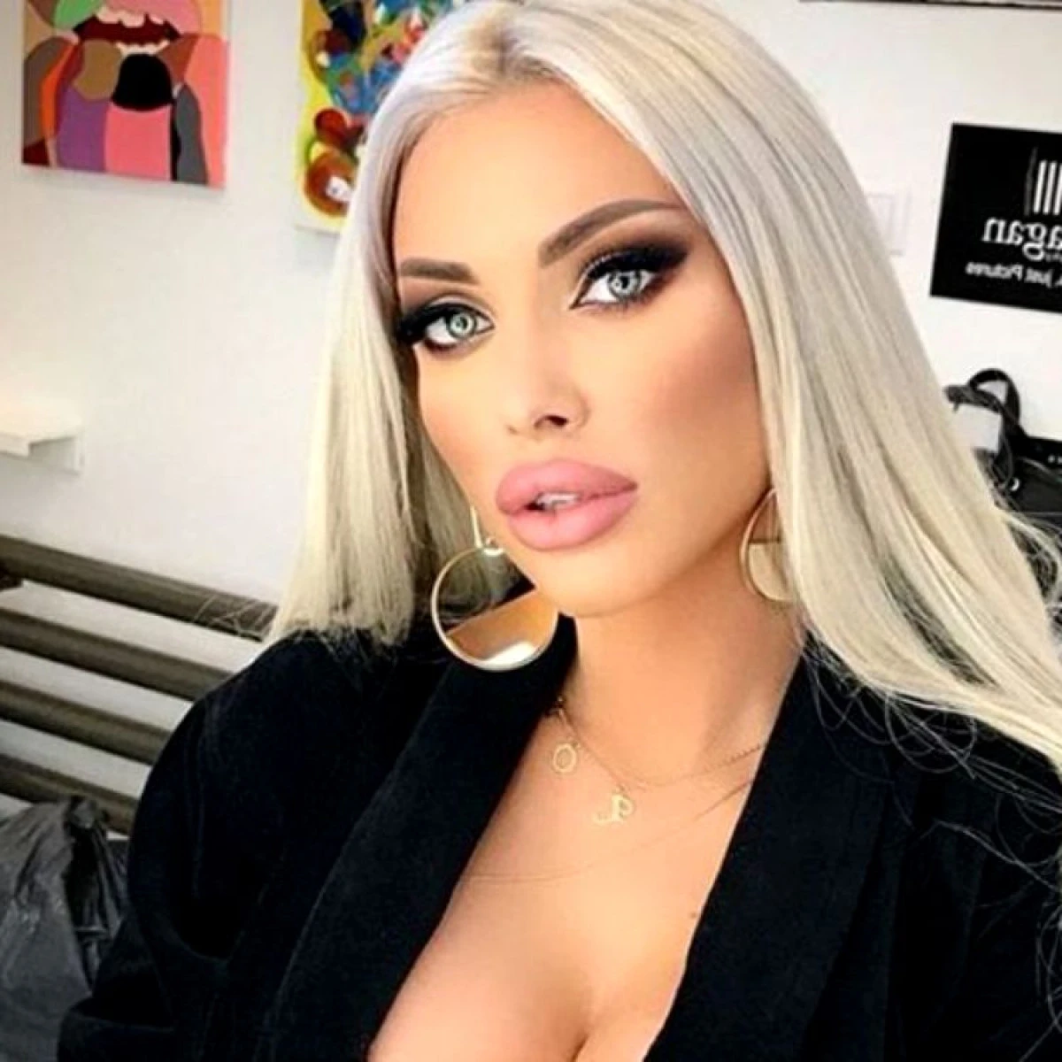 Ce cadou a primit Loredana Chivu la ceas de seară