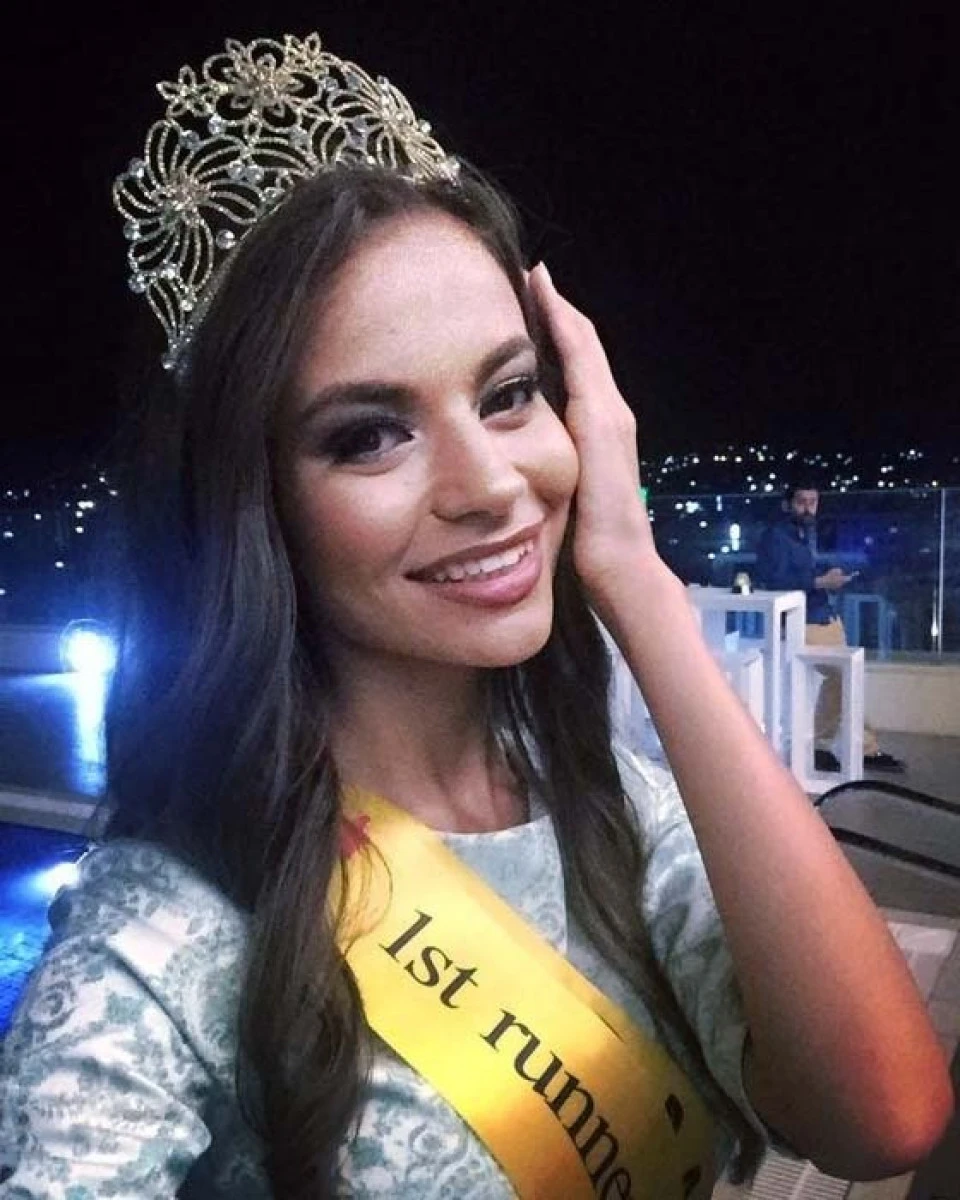 Ce le-a arătat Denisa Hodișan fanilor