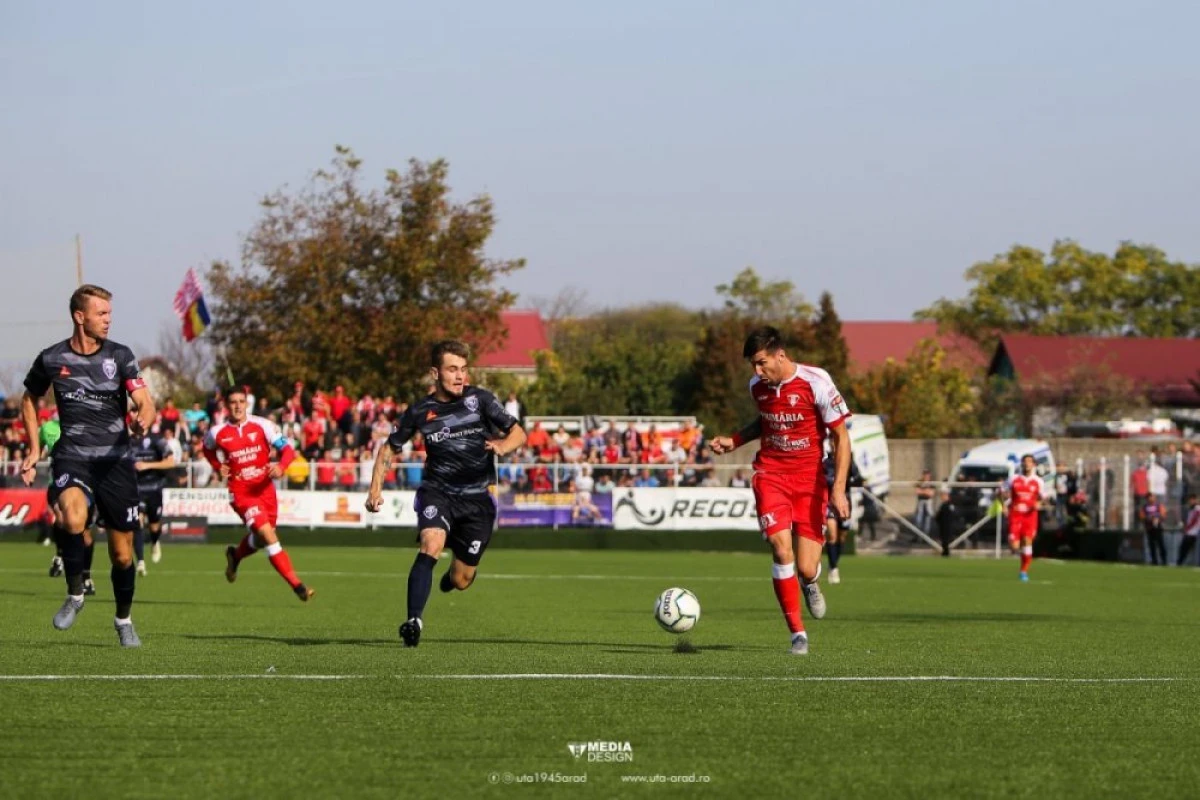 Ce mai fac rivalele UTA-ei: Mioveniul visează la Liga 1, Poli şi Farul reduc salariile