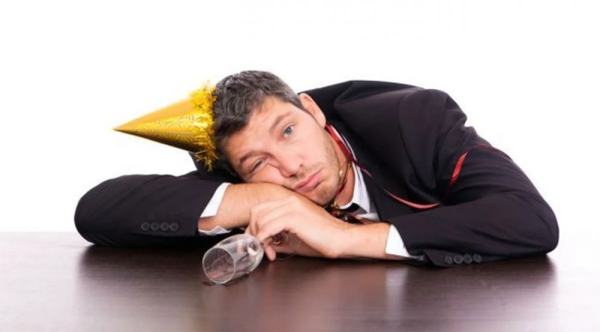 Ce nu trebuie să faci după o petrecere cu mult alcool