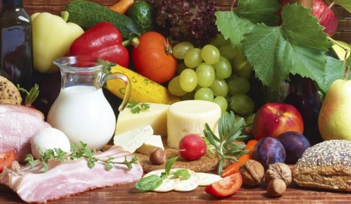 CE SE ASCUNDE IN SPATELE ETICHETEI DE PE AMBALAJ. ACESTEA SUNT IN REALITATE TERMENELE DE VALABILITATE ALE ALIMENTELOR PE CARE LE CONSUMATI ZILNIC